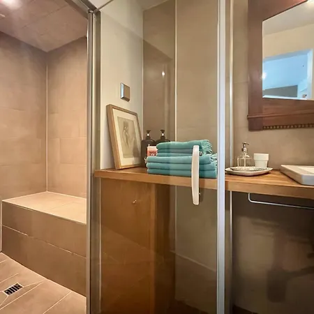 Lounge In The Intimate Urban Garden At A Retro Getaway *