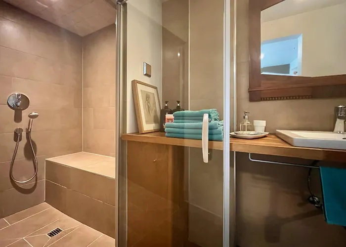 Lounge In The Intimate Urban Garden At A Retro Getaway *